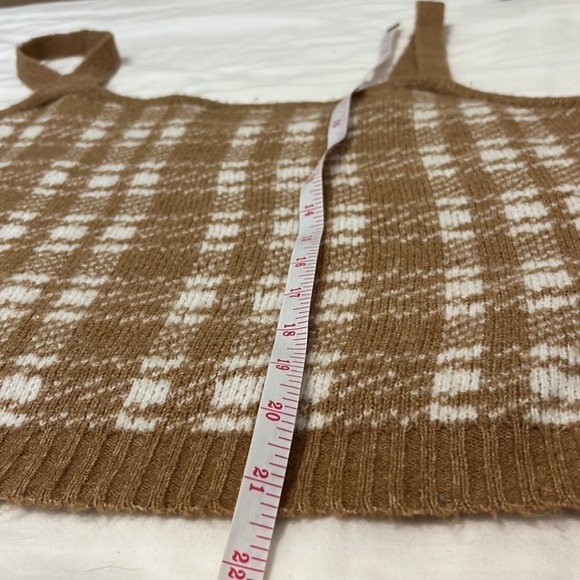 Almost Famous Tan and White plaid Print Sweater Twinset - Picture 10 of 13